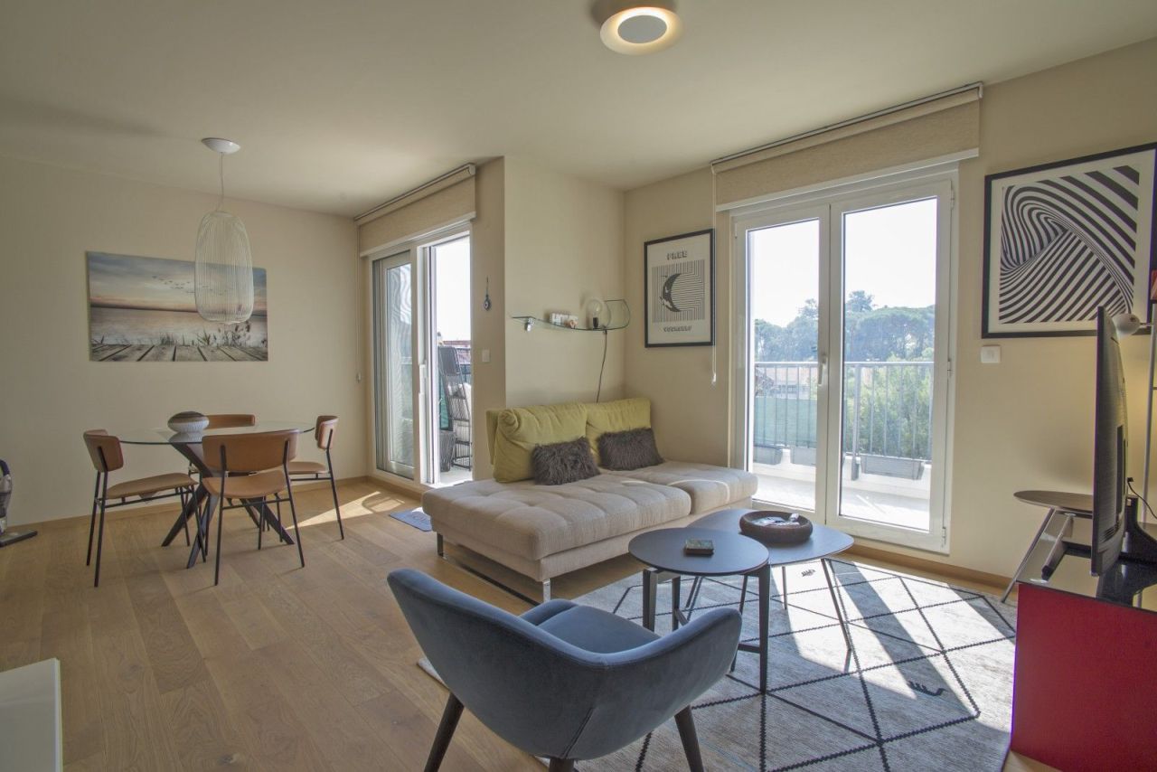 Appartement à Tivat, Monténégro, 64 m² - image 2