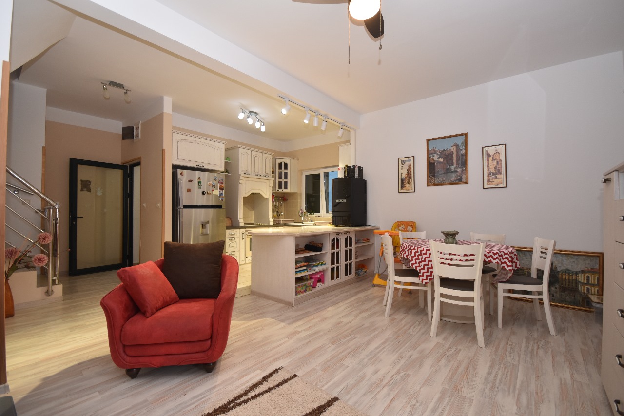 Apartamento en Denovici, Montenegro, 120 m² - imagen 2