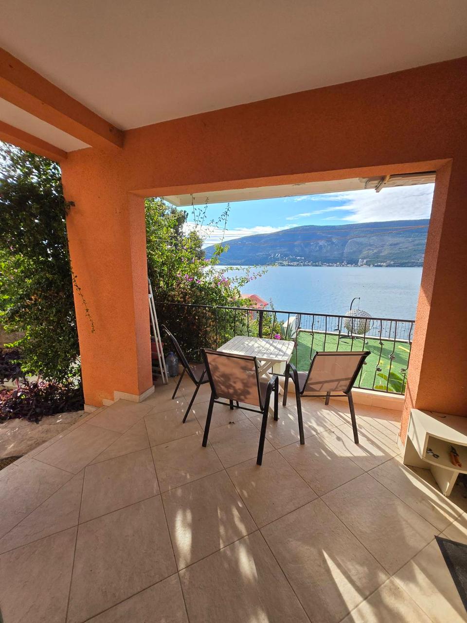 Apartamento en Herceg-Novi, Montenegro, 40 m² - imagen 2