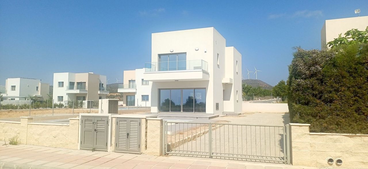 Villa in Paphos, Cyprus, 125 m² - picture 1