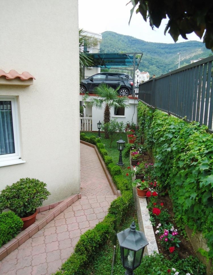 Villa en Budva, Montenegro, 400 m² - imagen 4