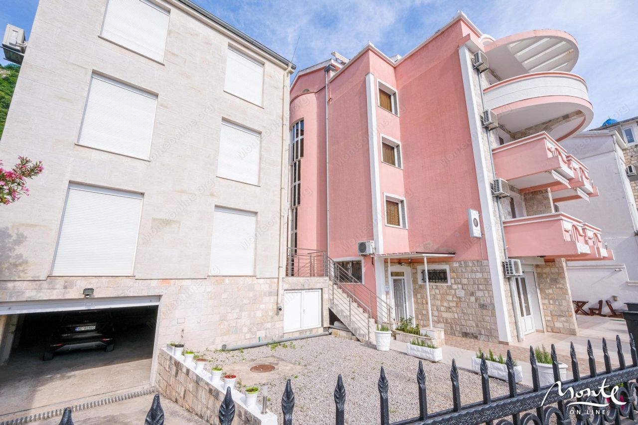 Hôtel à Budva, Monténégro, 1 256 m² - image 4