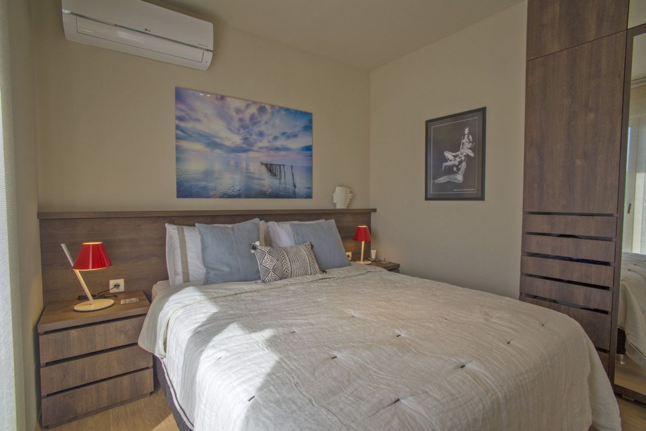 Appartement à Tivat, Monténégro, 64 m² - image 4