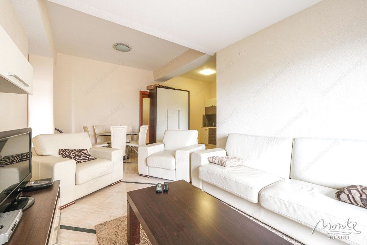 Apartment in Igalo, Montenegro, 64 m² - picture 4