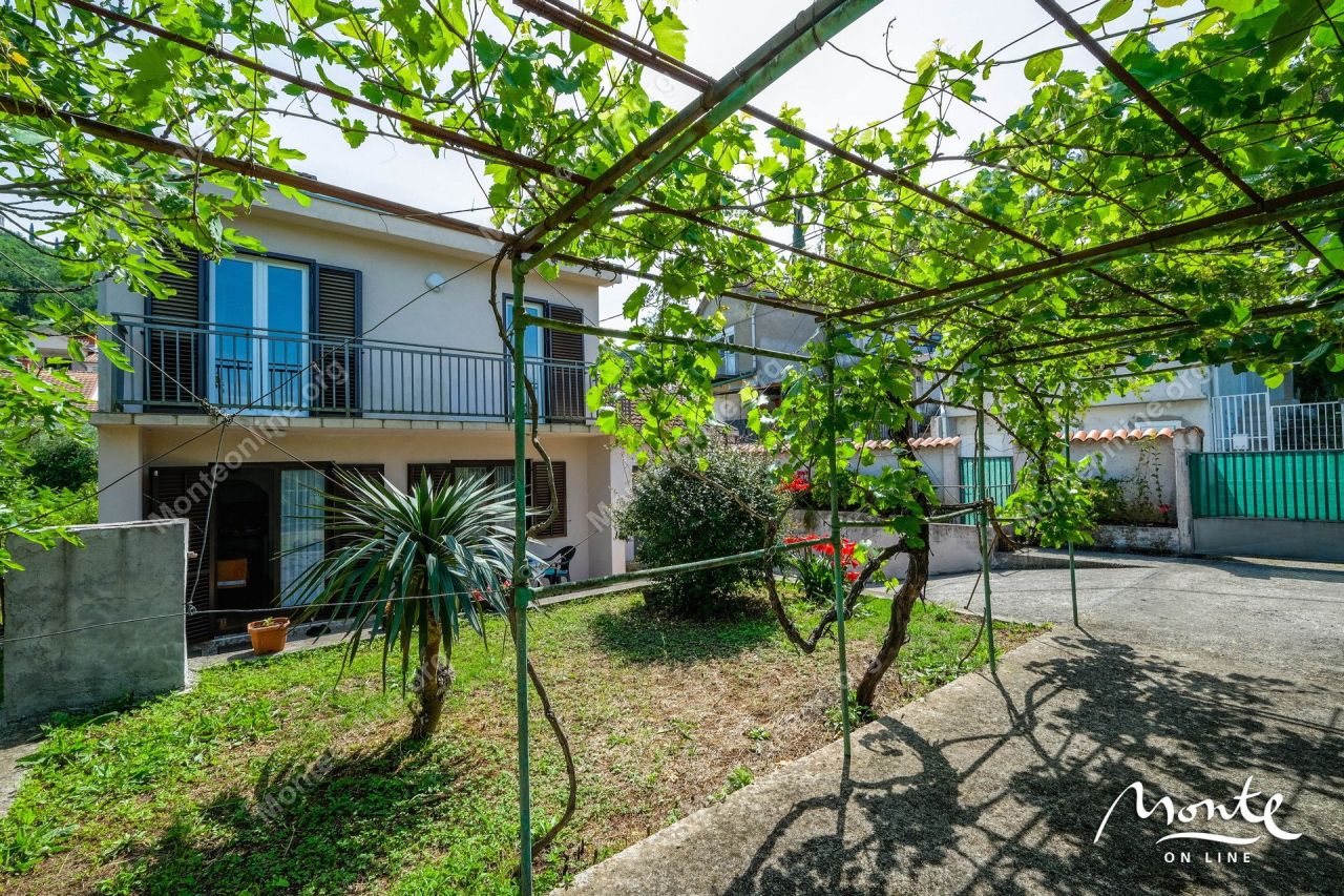 Villa à Tivat, Monténégro, 116 m² - image 4