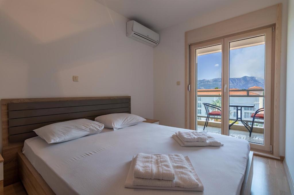 Apartment in Budva, Montenegro, 46 m² - picture 5