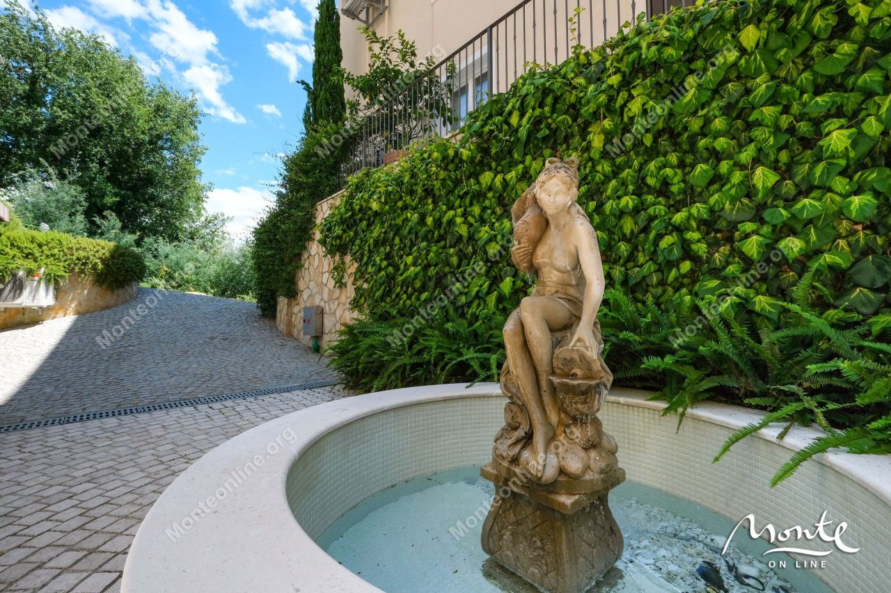 Apartment in Denovici, Montenegro, 166 m² - picture 6