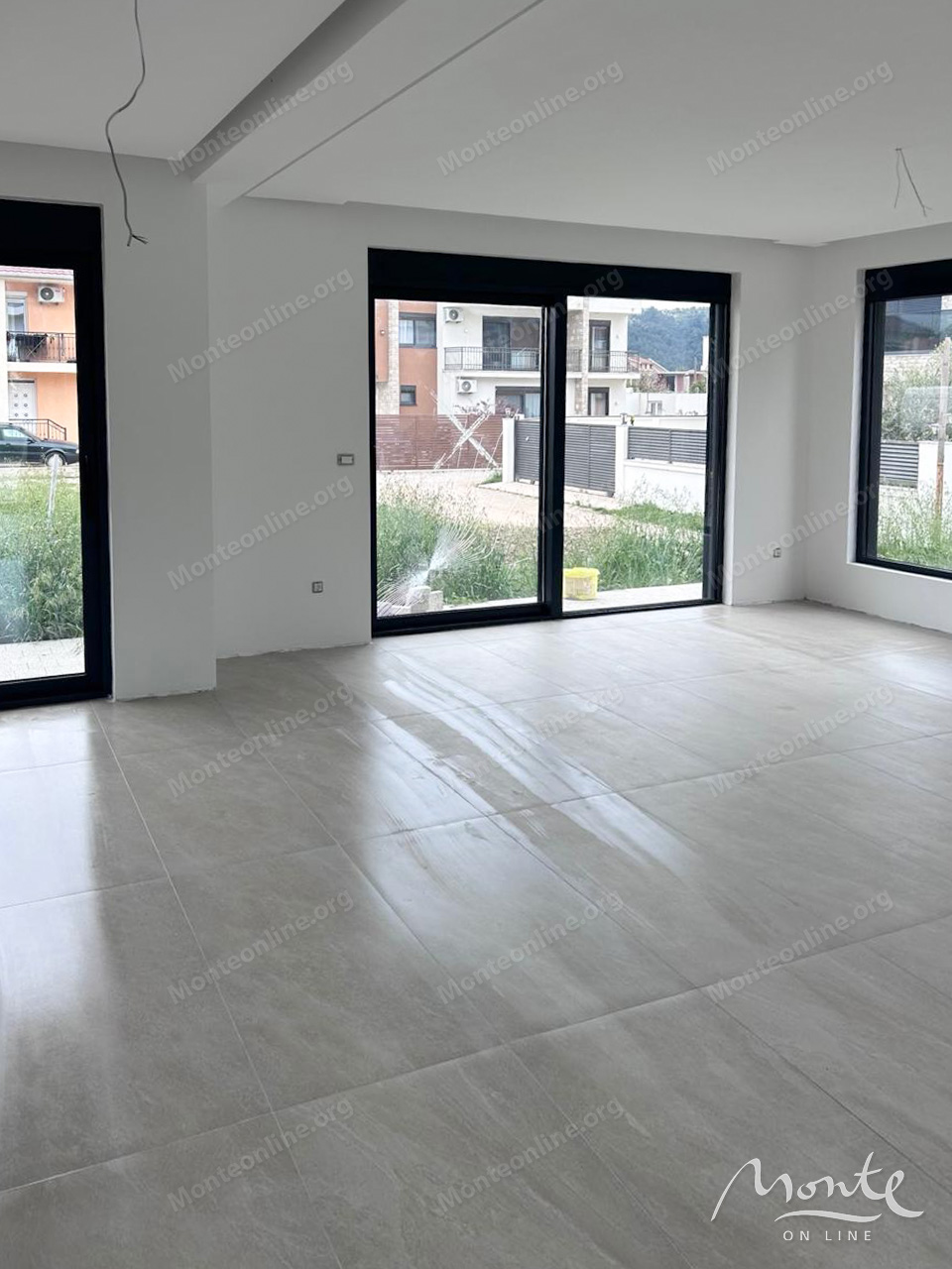 Villa in Bar, Montenegro, 200 m² - picture 7