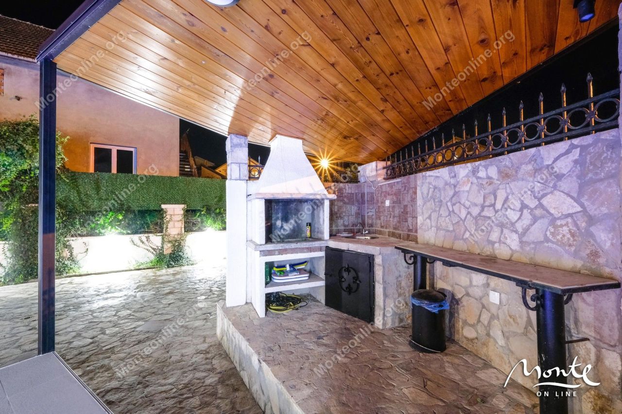 Villa in Tivat, Montenegro, 198 m² - picture 7