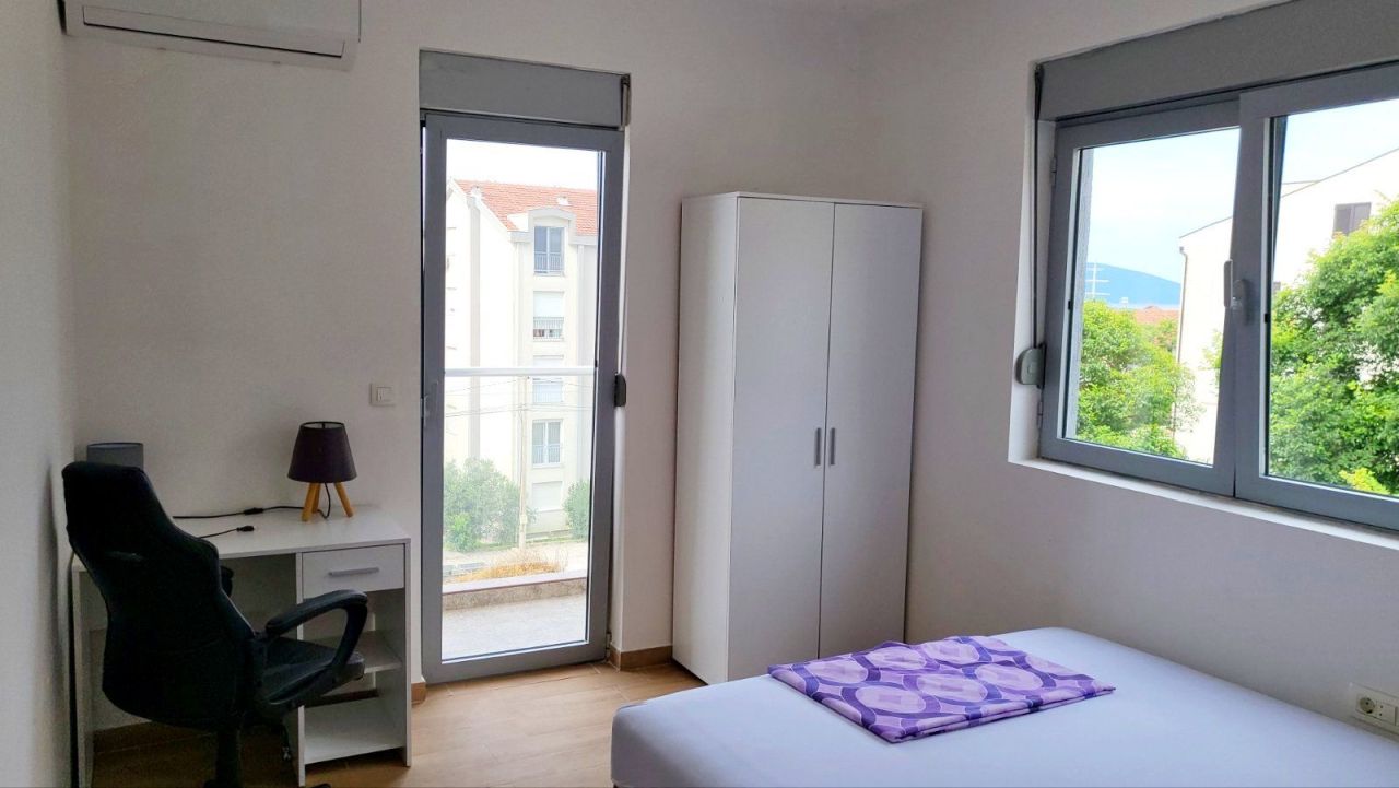 Apartment in Tivat, Montenegro, 63 m² - picture 7