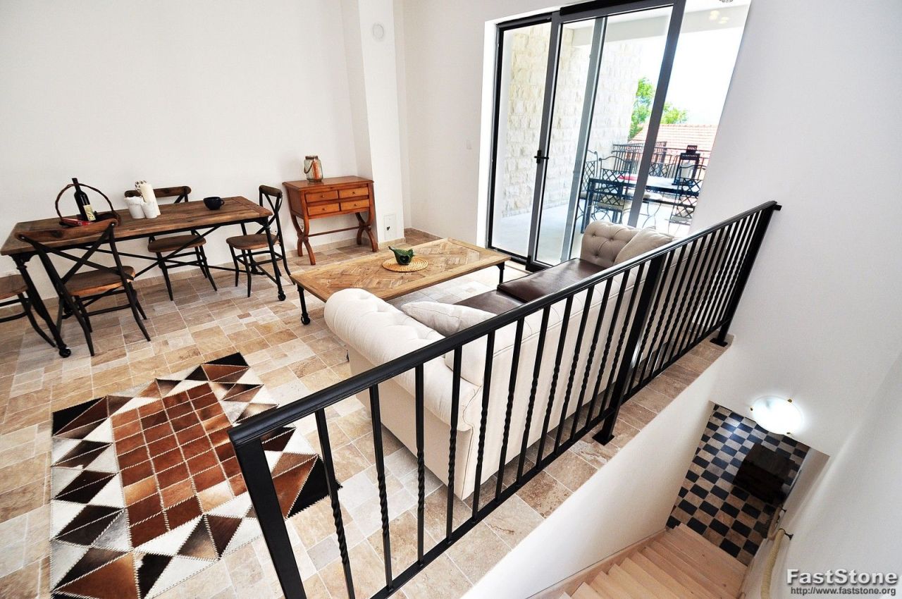 Apartment in Risan, Montenegro, 150 m² - picture 7