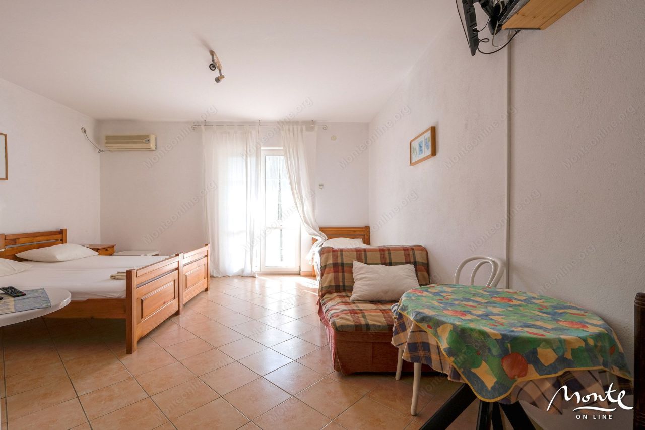 Villa a Becici, Montenegro, 195 m² - foto 8