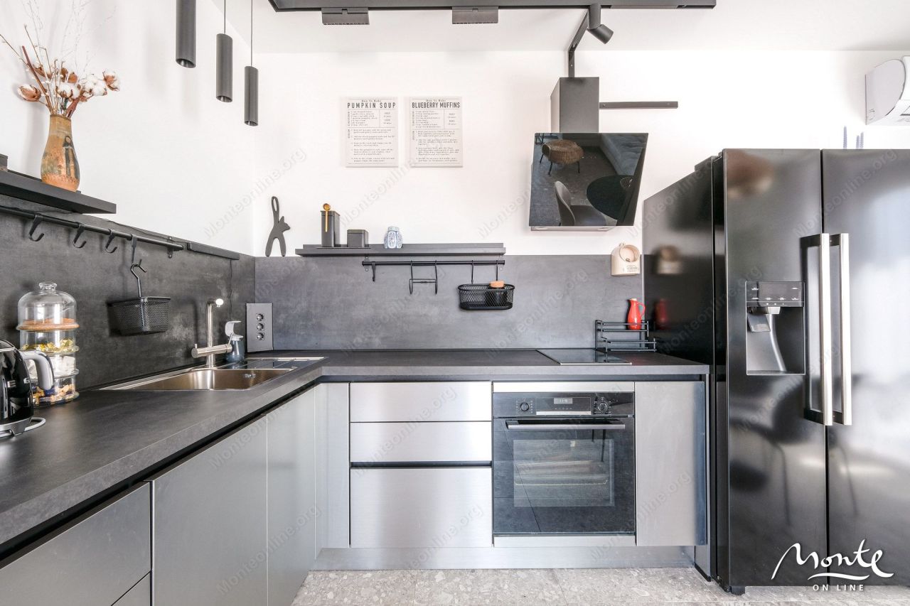 Apartment in Tivat, Montenegro, 77 m² - picture 8