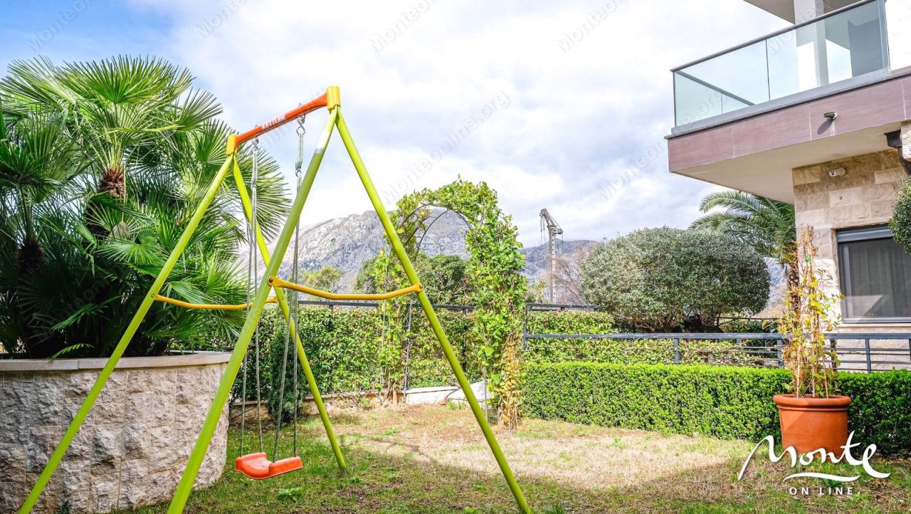 Villa in Dobrota, Montenegro, 210 m² - picture 9