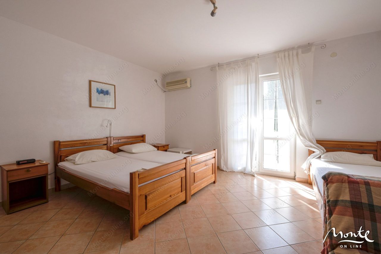 Villa a Becici, Montenegro, 195 m² - foto 9