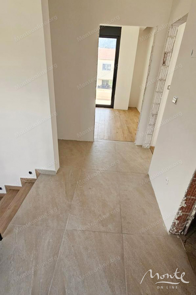 Villa in Bar, Montenegro, 200 m² - picture 9