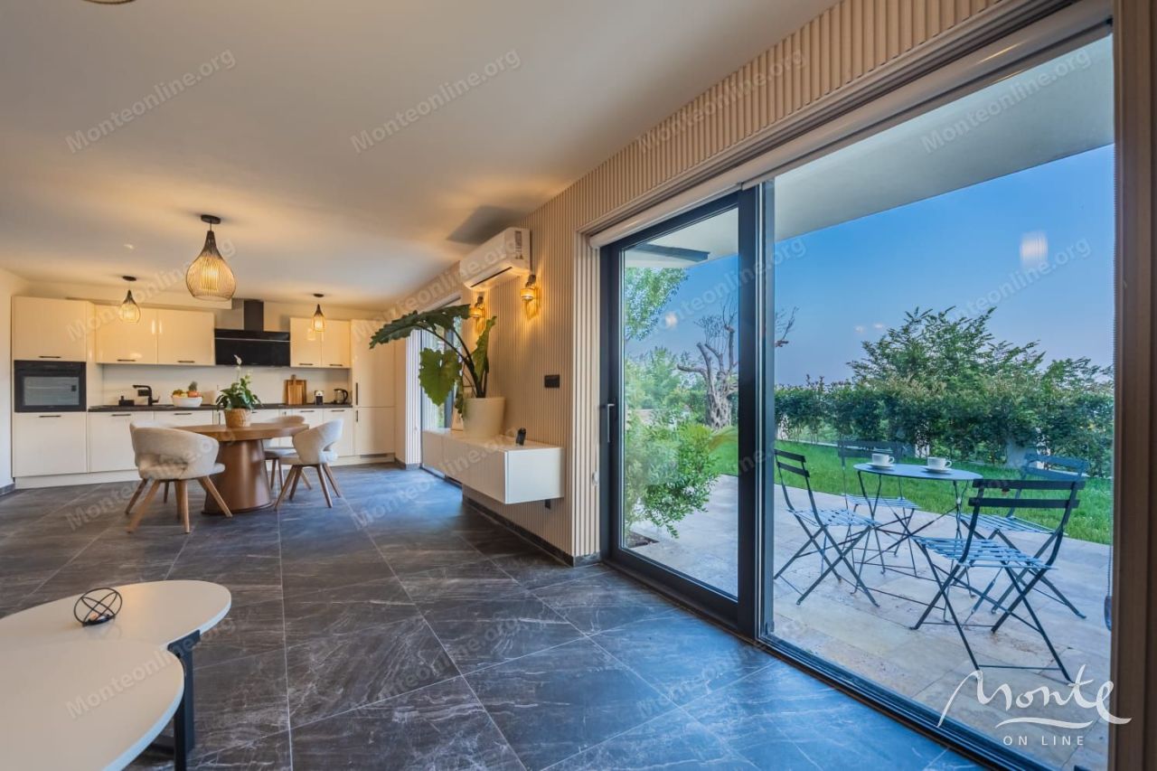 Villa in Budva, Montenegro, 300 m² - Foto 10