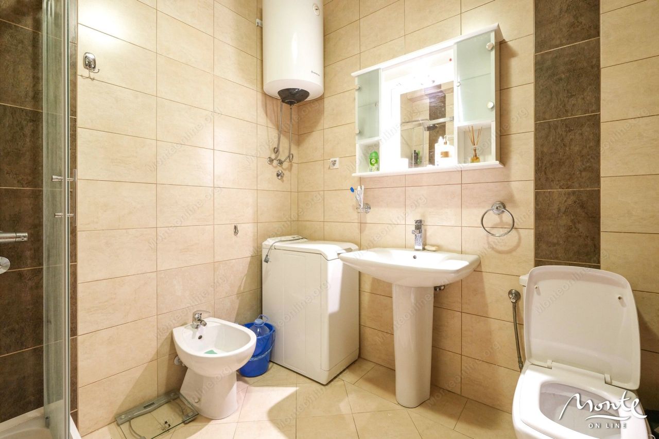 Apartment in Igalo, Montenegro, 64 m² - picture 10