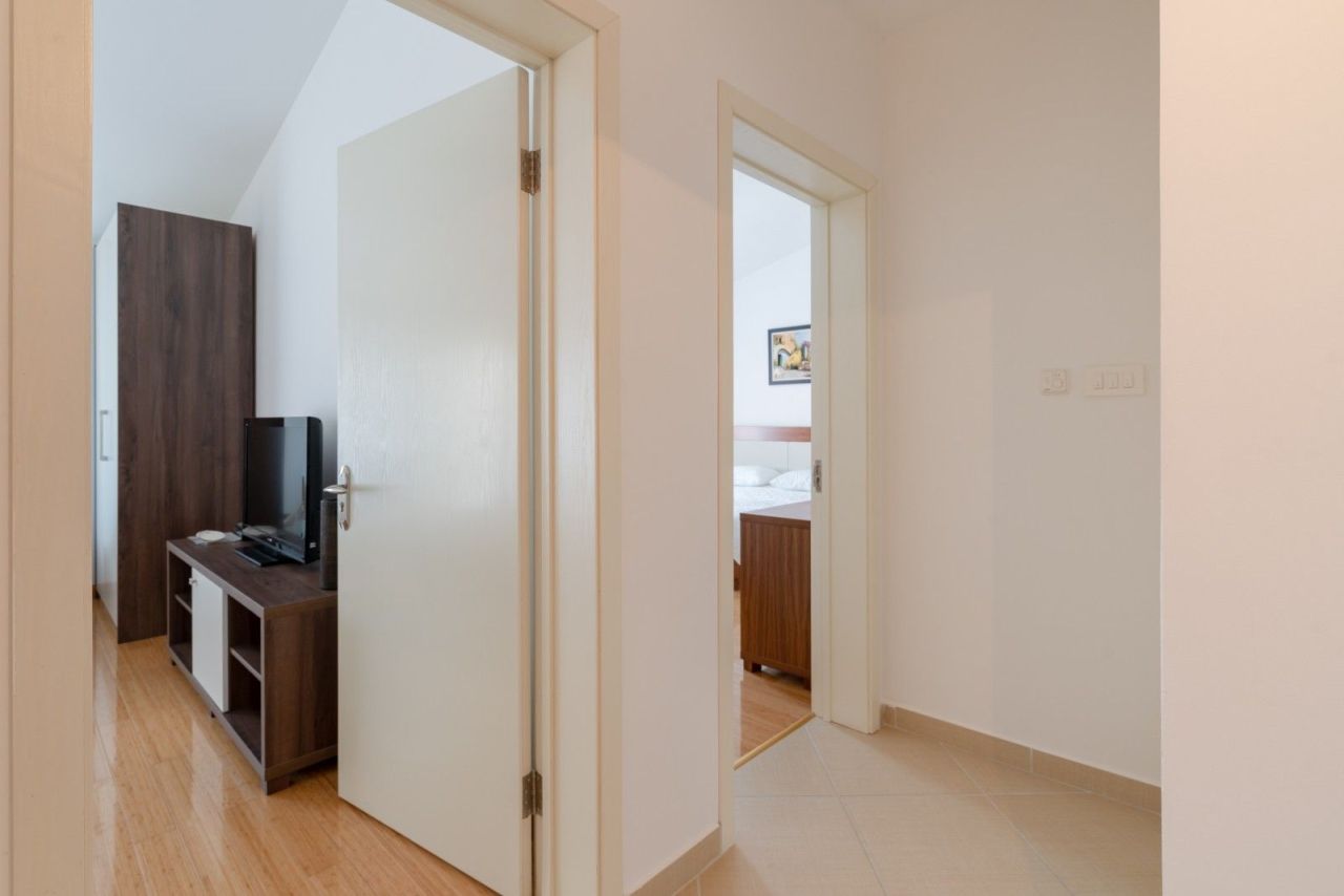 Apartment in Budva, Montenegro, 222 m² - picture 10