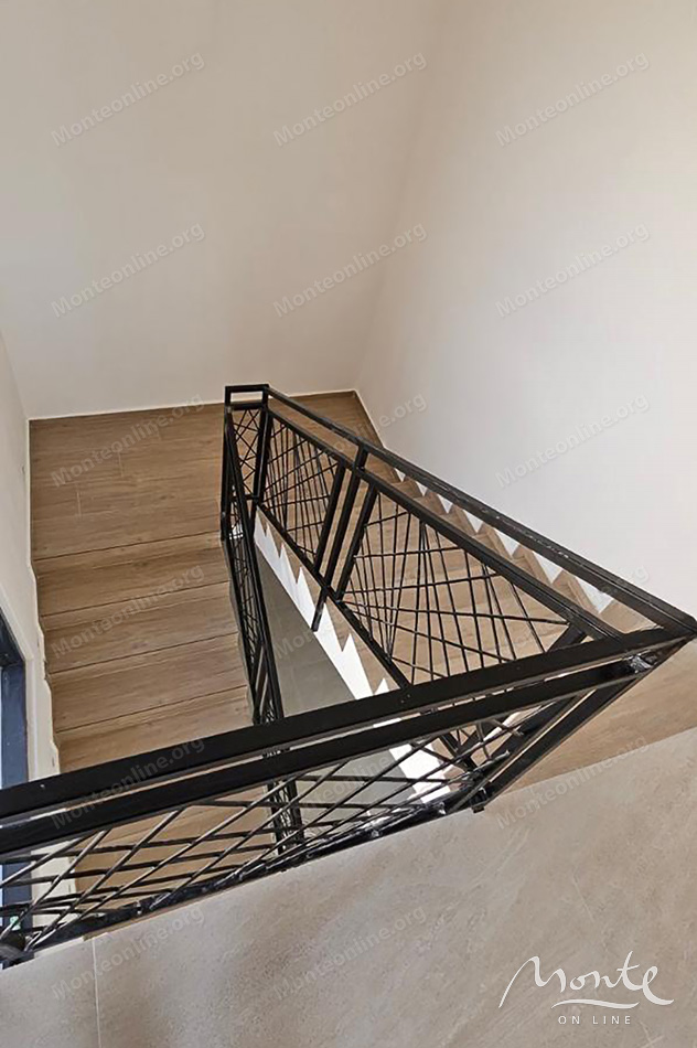 Villa in Bar, Montenegro, 200 m² - picture 11