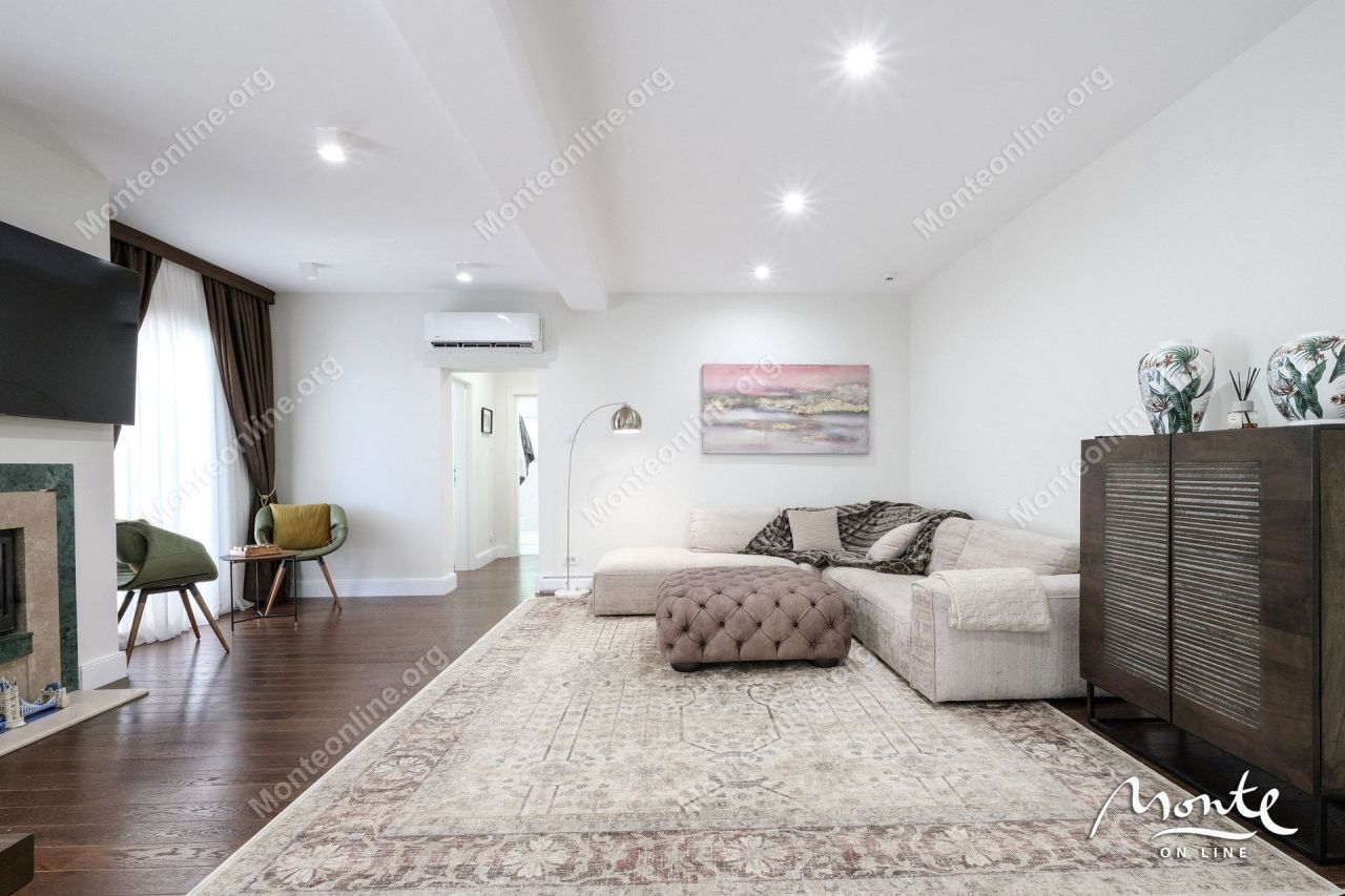 Apartment in Denovici, Montenegro, 166 m² - picture 11