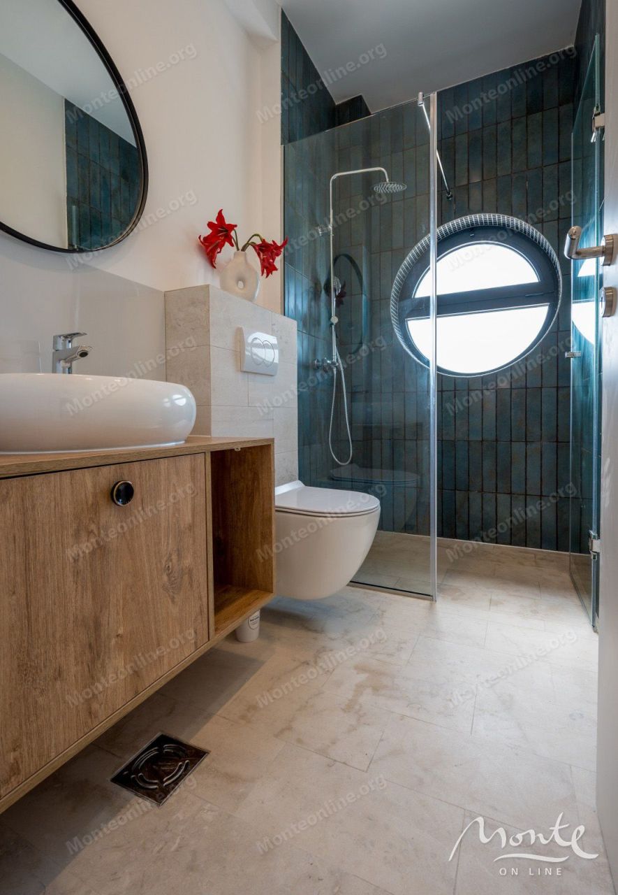 Villa en Tivat, Montenegro, 250 m² - imagen 12