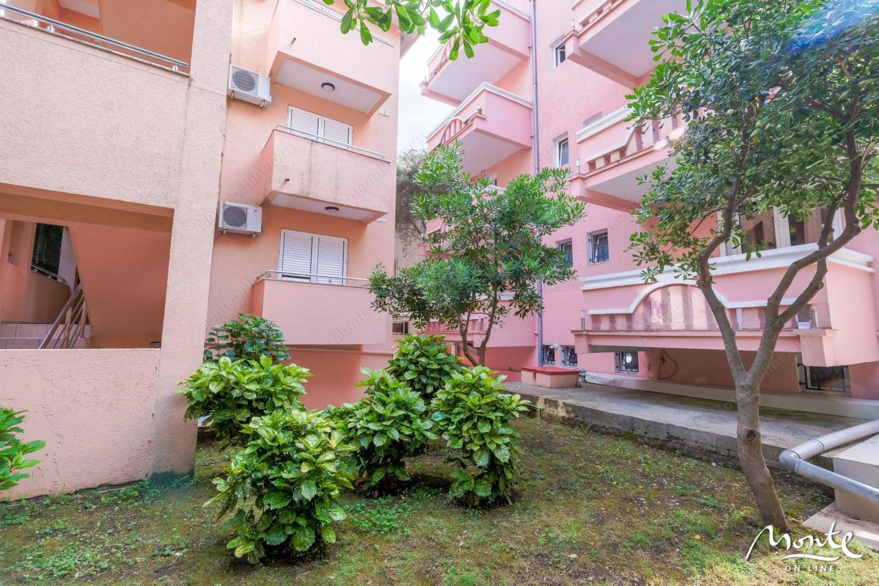 Hôtel à Budva, Monténégro, 1 256 m² - image 12