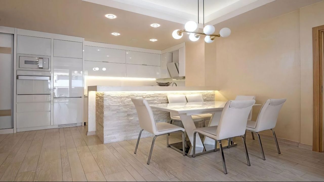 Apartment in Budva, Montenegro, 80 m² - picture 12