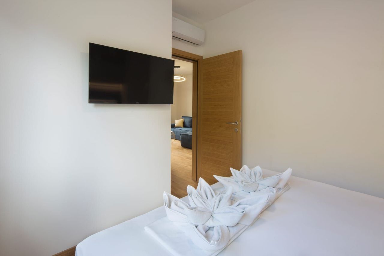 Apartment in Becici, Montenegro, 55 m² - picture 12