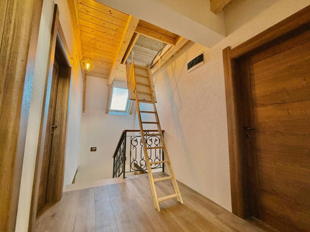 Villa à Zabljak, Monténégro, 274 m² - image 13