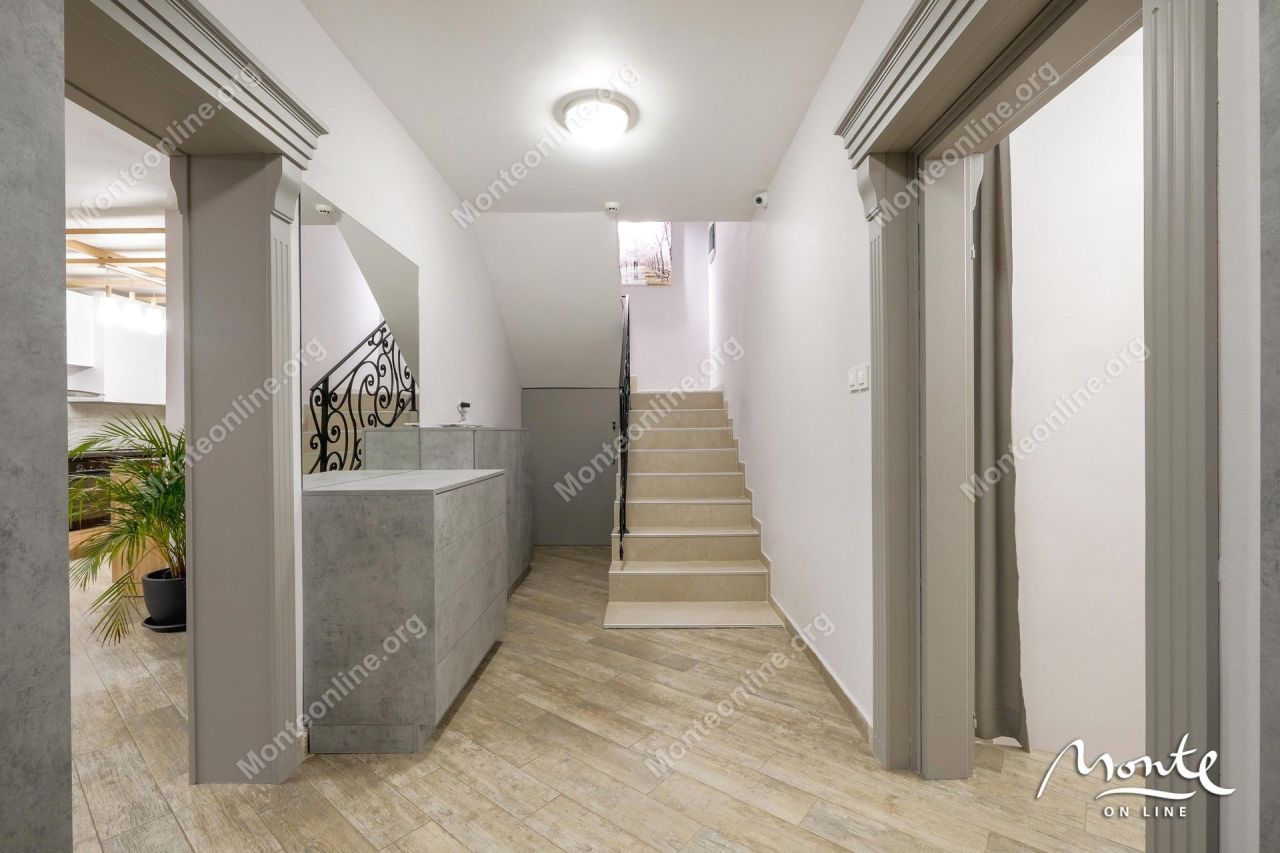 Villa in Tivat, Montenegro, 198 m² - picture 13