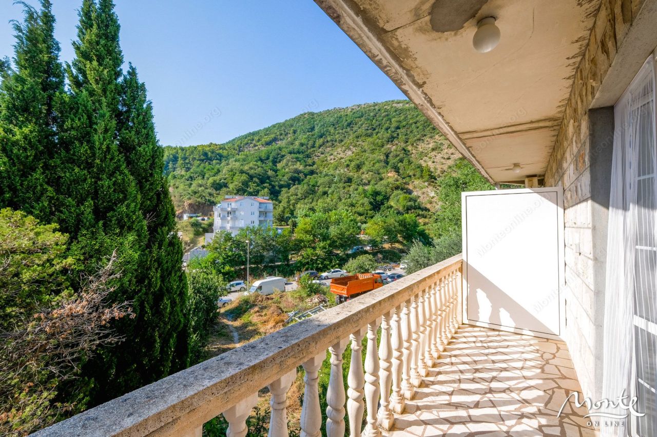 Villa a Becici, Montenegro, 195 m² - foto 14