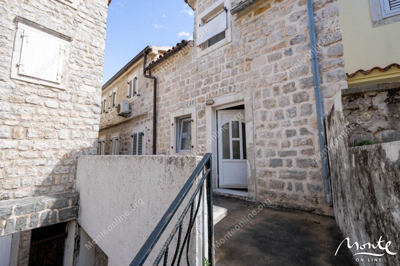 Villa a Budva, Montenegro, 91 m² - foto 14