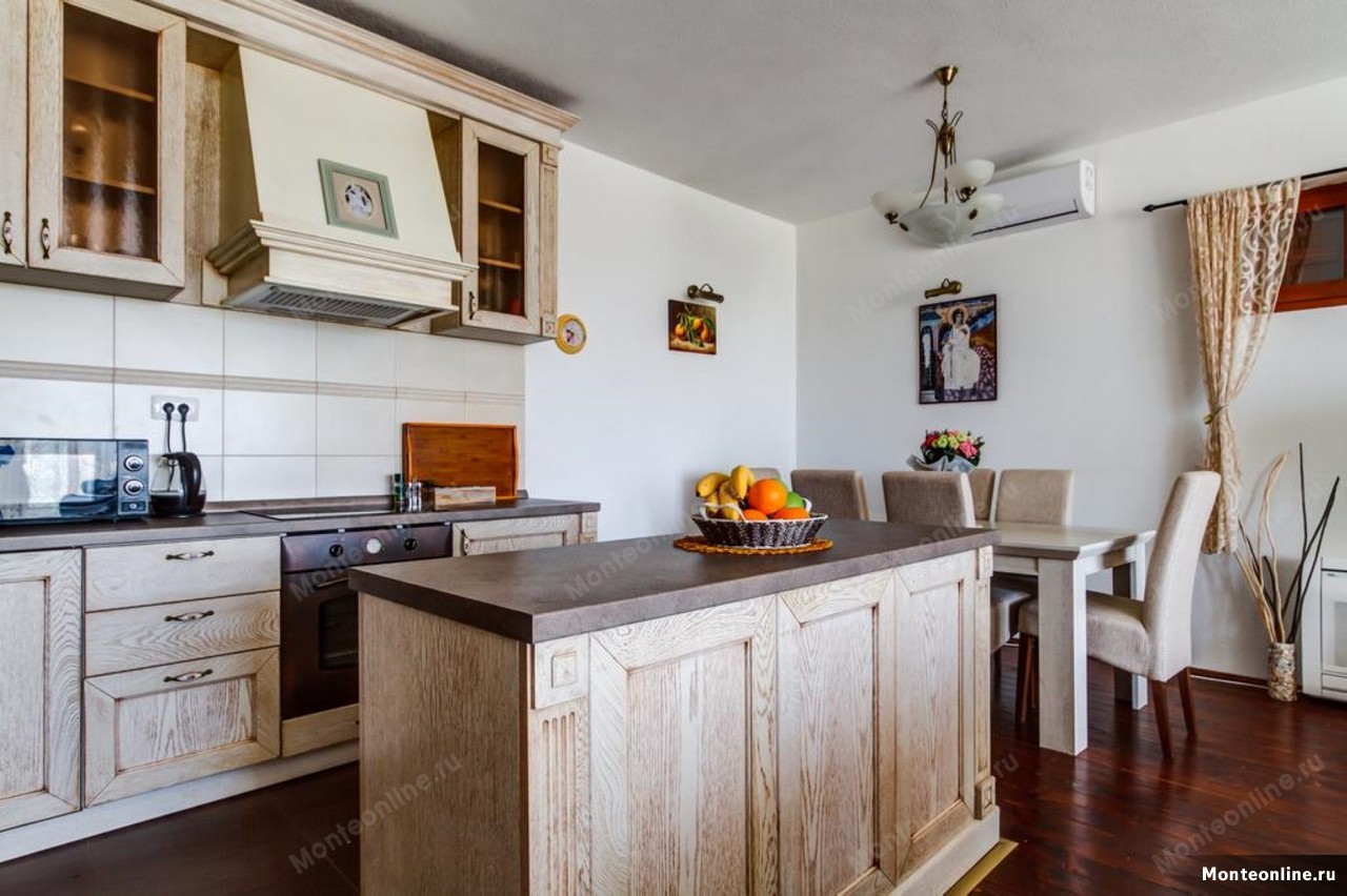 Villa in Krimovica, Montenegro, 220 m² - picture 14