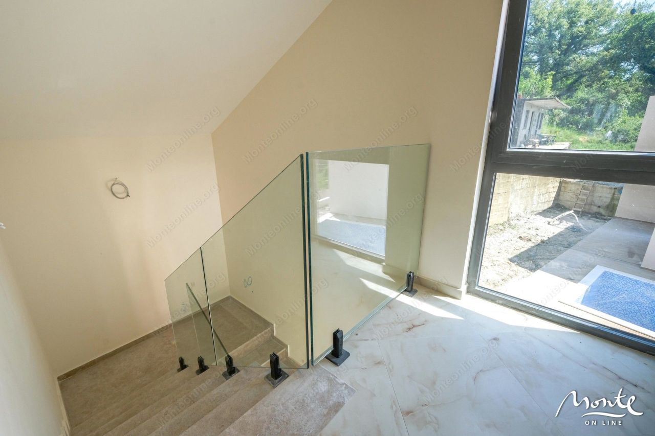 Villa en Tivat, Montenegro, 403 m² - imagen 14