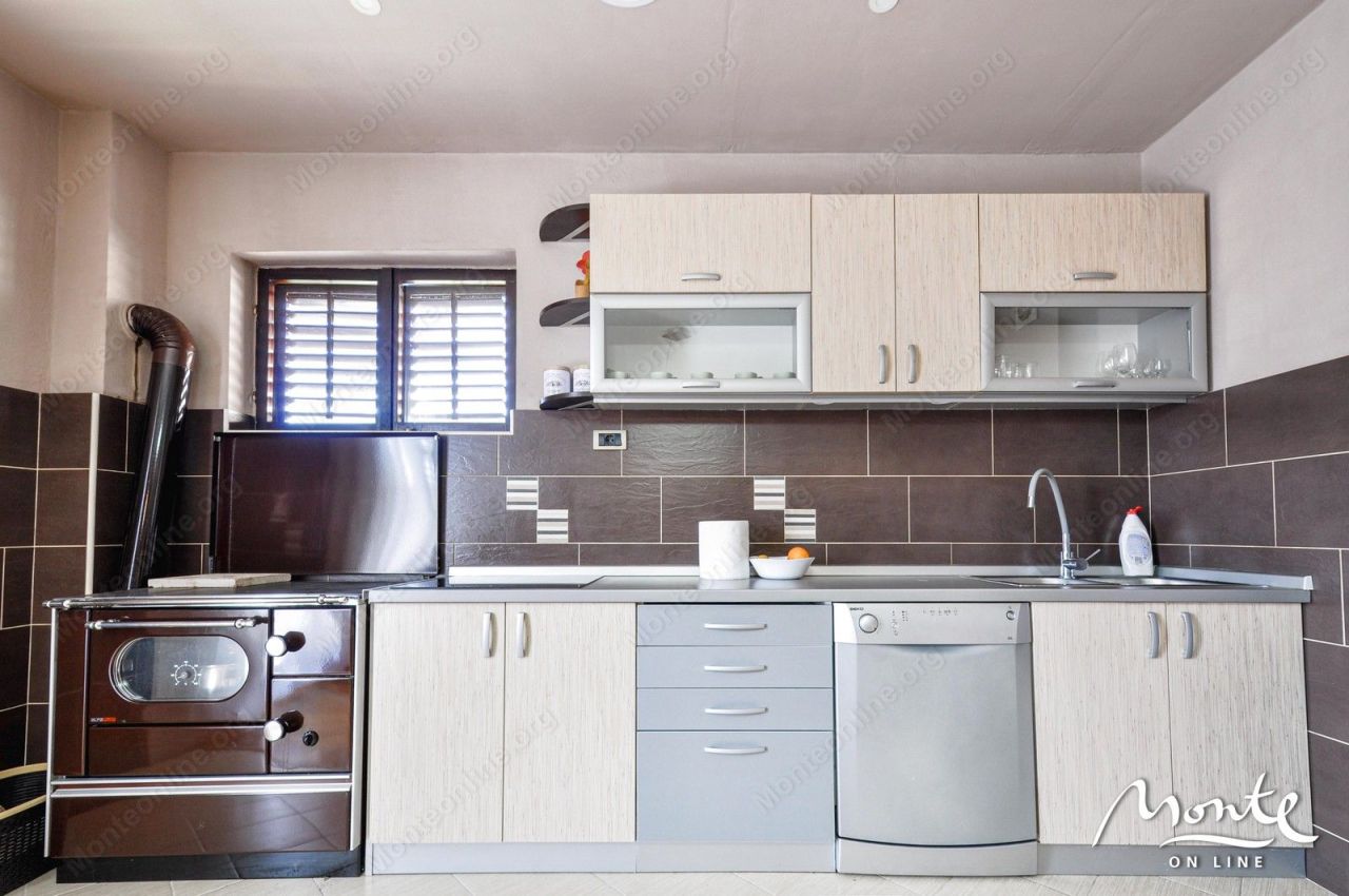 Villa a Tivat, Montenegro, 525 m² - foto 15