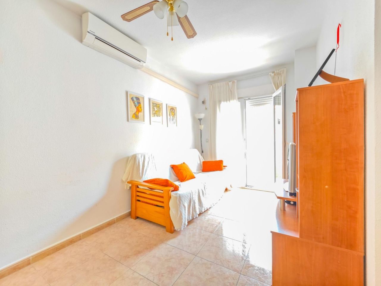 Flat in Torrevieja, Spain, 53 m² - picture 7