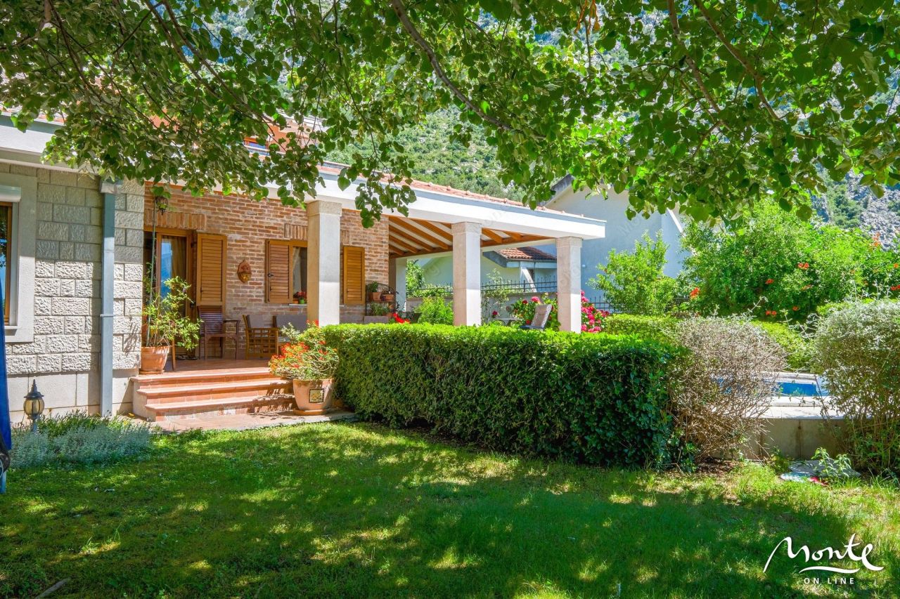 Villa en Orahovac, Montenegro, 305 m² - imagen 16