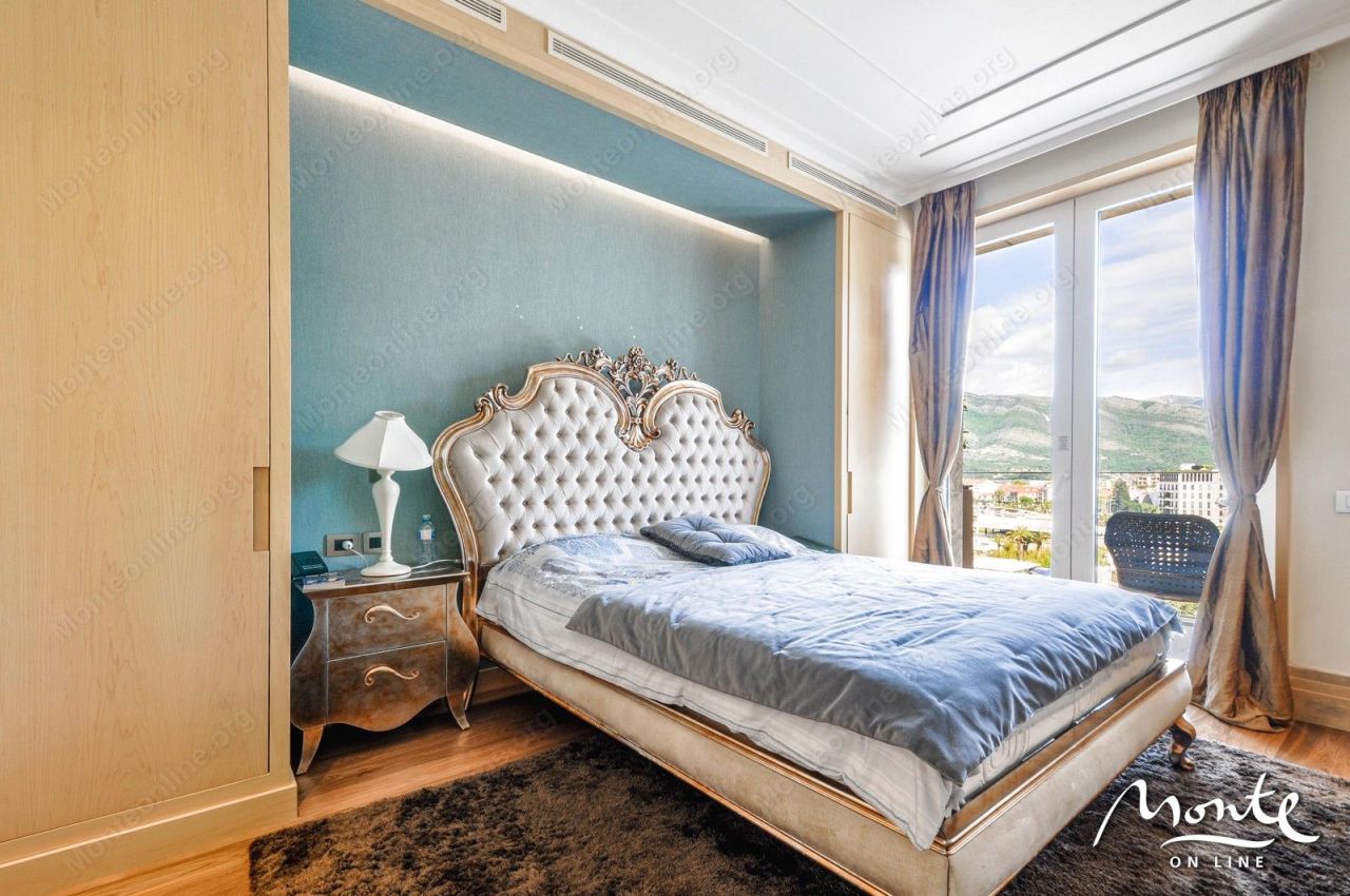 Apartment in Tivat, Montenegro, 69 m² - picture 16