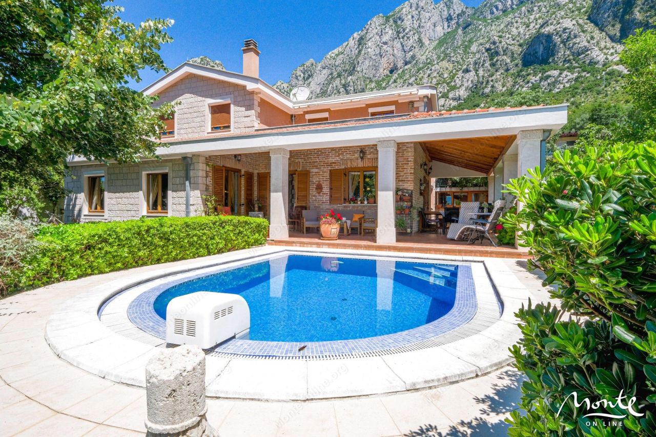 Villa en Orahovac, Montenegro, 305 m² - imagen 17
