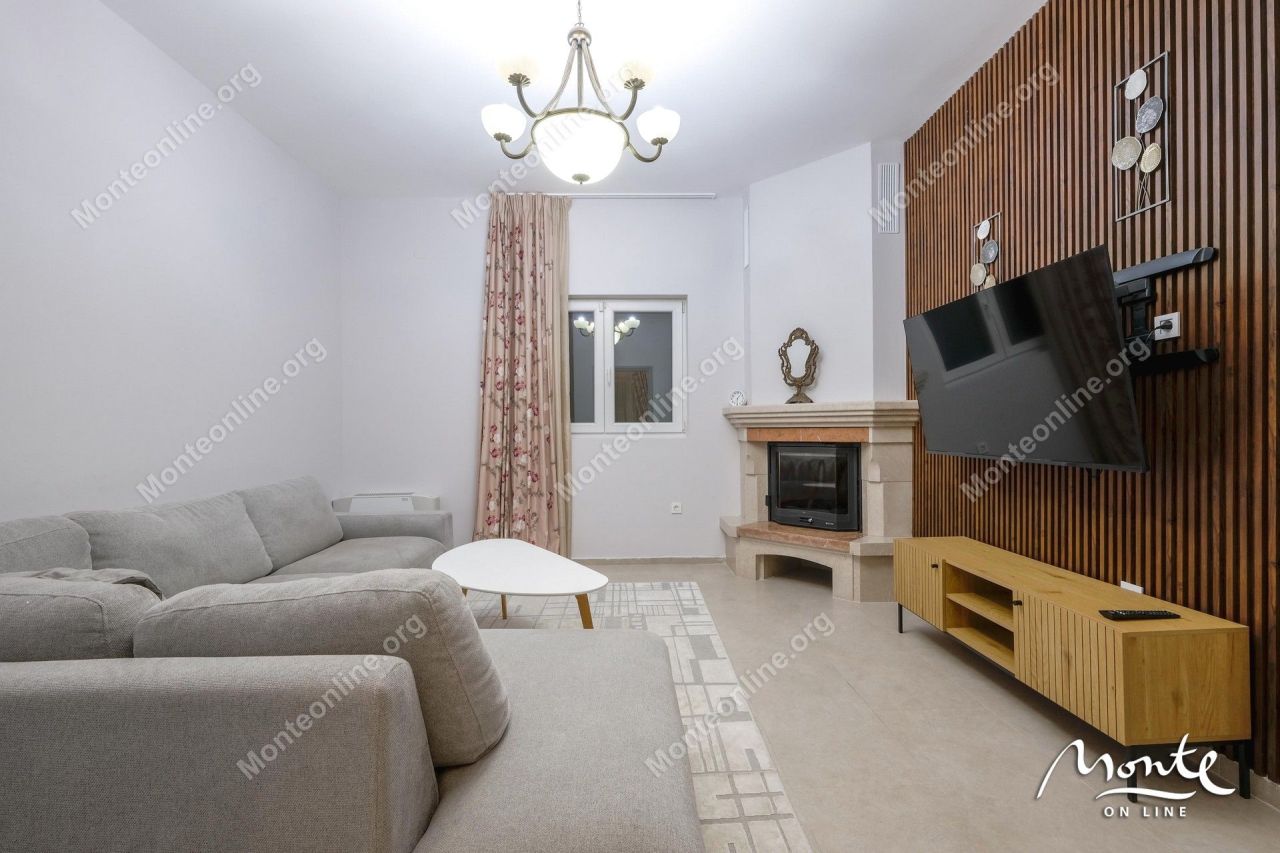 Villa in Tivat, Montenegro, 198 m² - picture 17