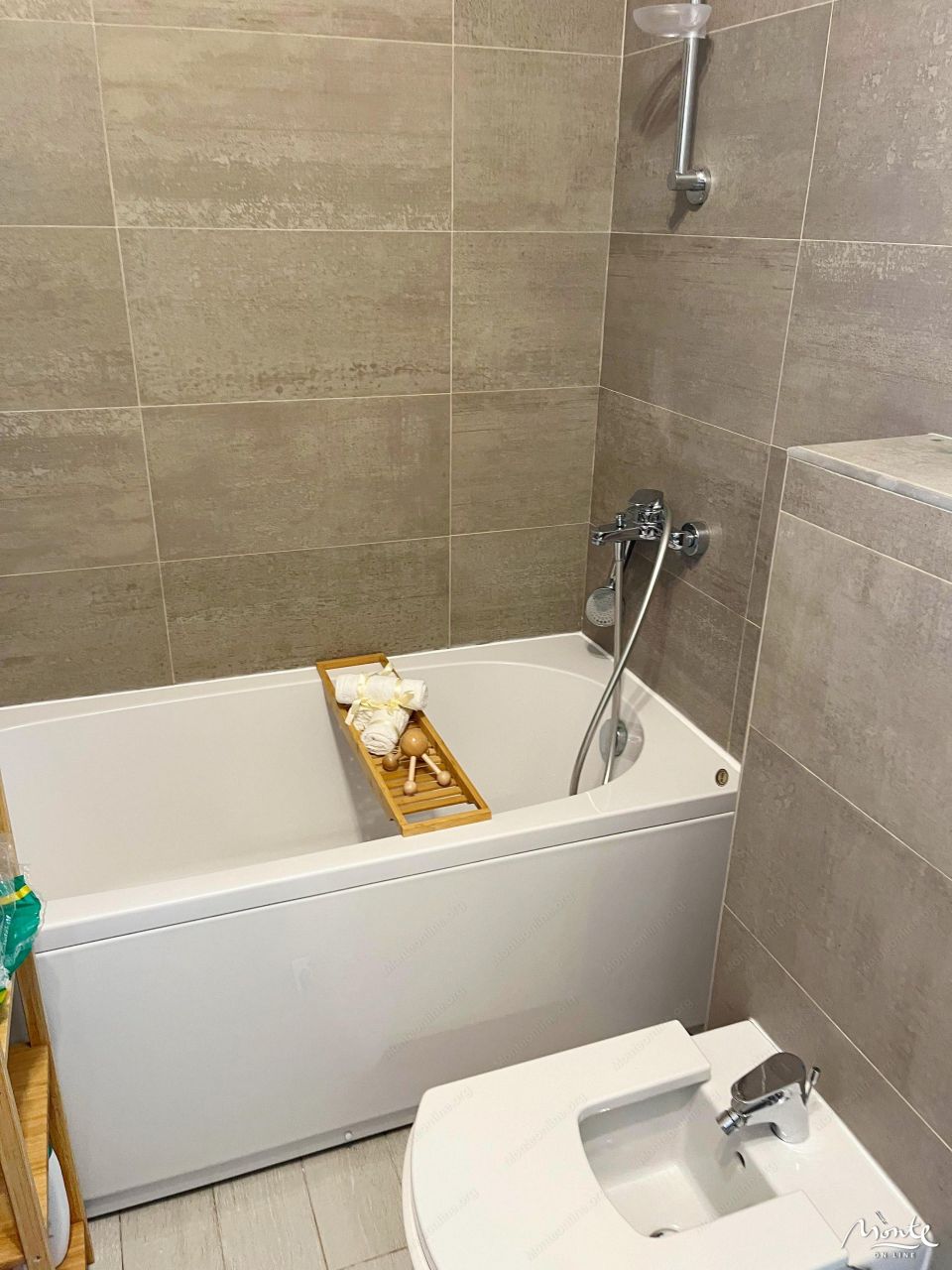 Apartment in Tivat, Montenegro, 99 m² - picture 17