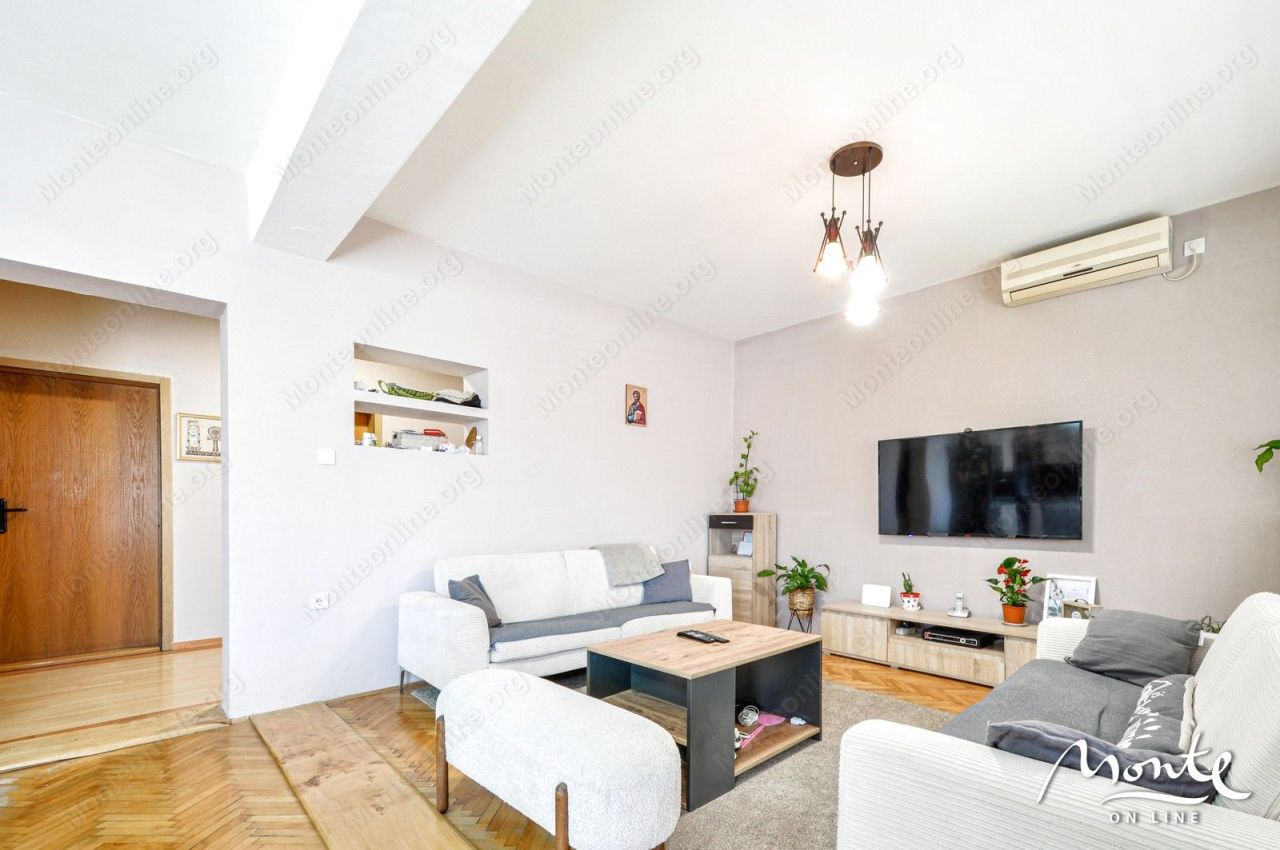 Villa a Tivat, Montenegro, 525 m² - foto 18