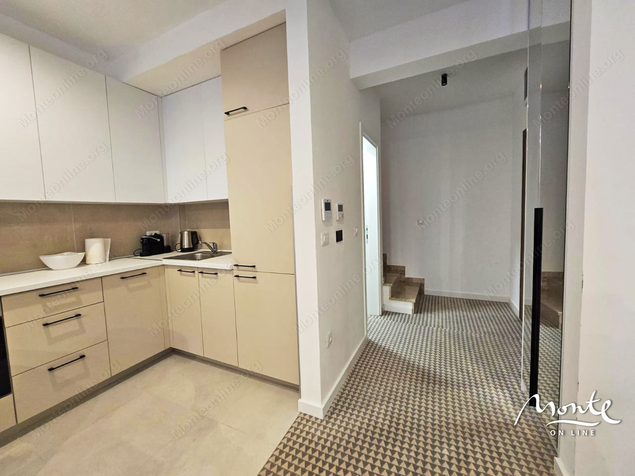 Apartamento en Budva, Montenegro, 74 m² - imagen 18