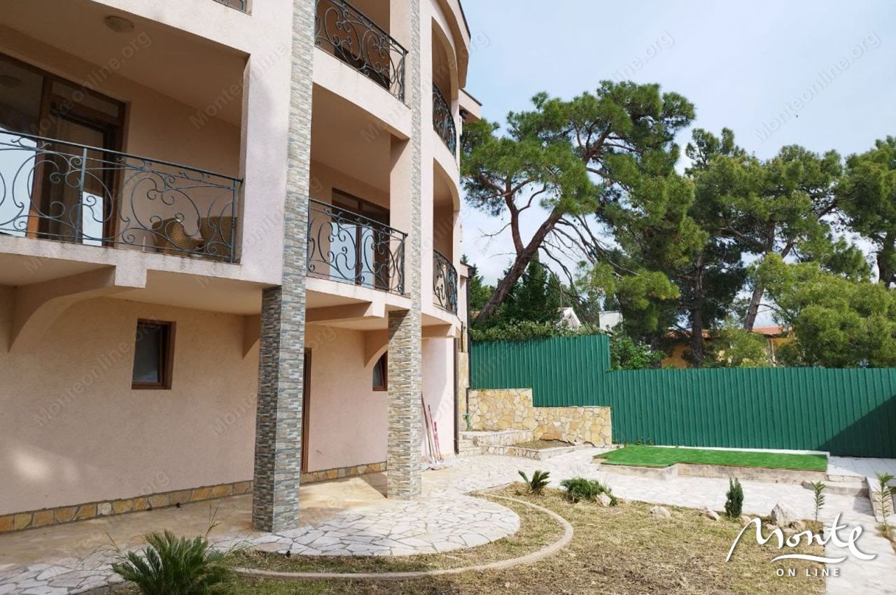 Villa a Bar, Montenegro, 200 m² - foto 19