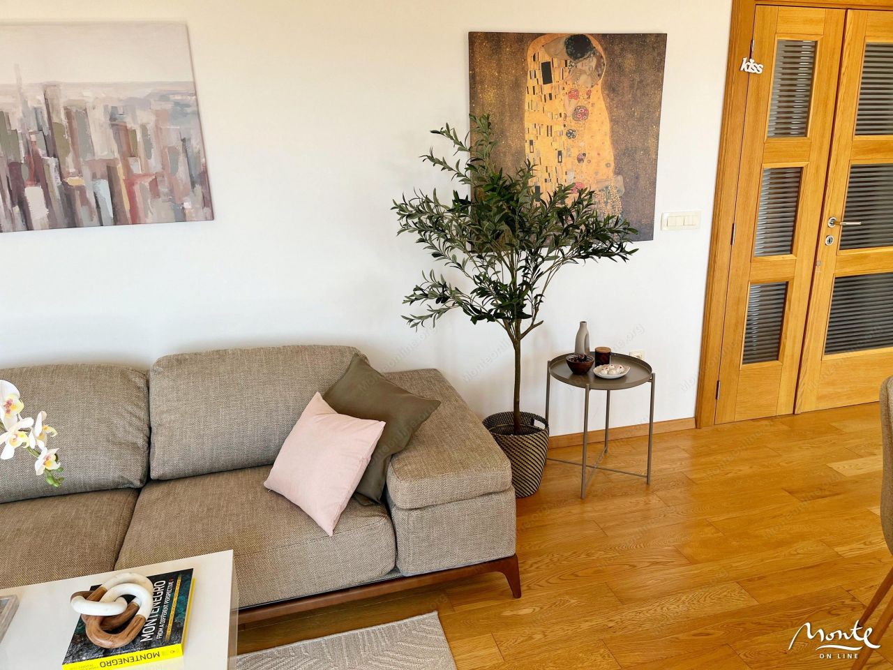 Apartment in Tivat, Montenegro, 99 m² - picture 19