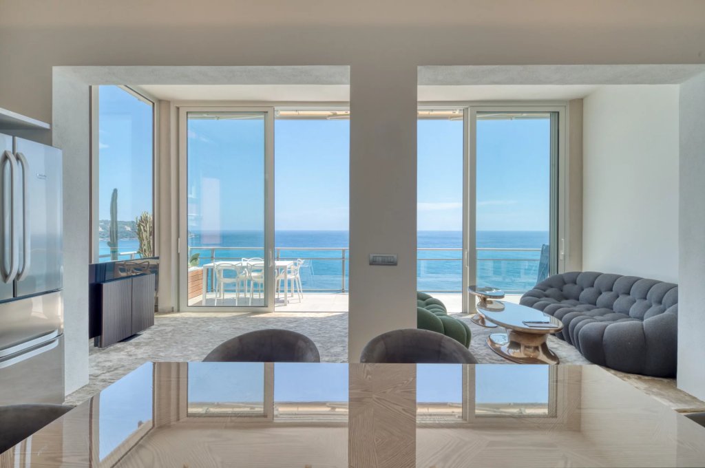 Apartment in Roquebrune Cap Martin, France, 112 m² - picture 1