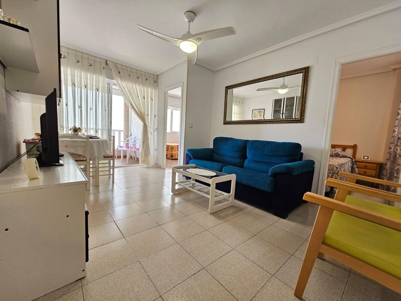 Piso en Torrevieja, España, 67 m² - imagen 2