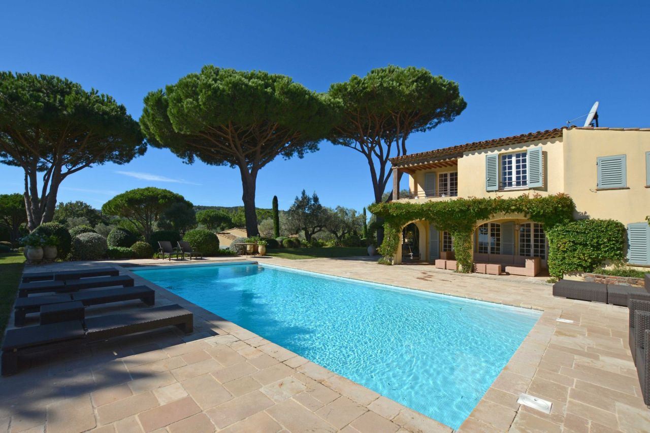 Villa a Saint-Tropez, Francia, 1 018 m² - foto 1