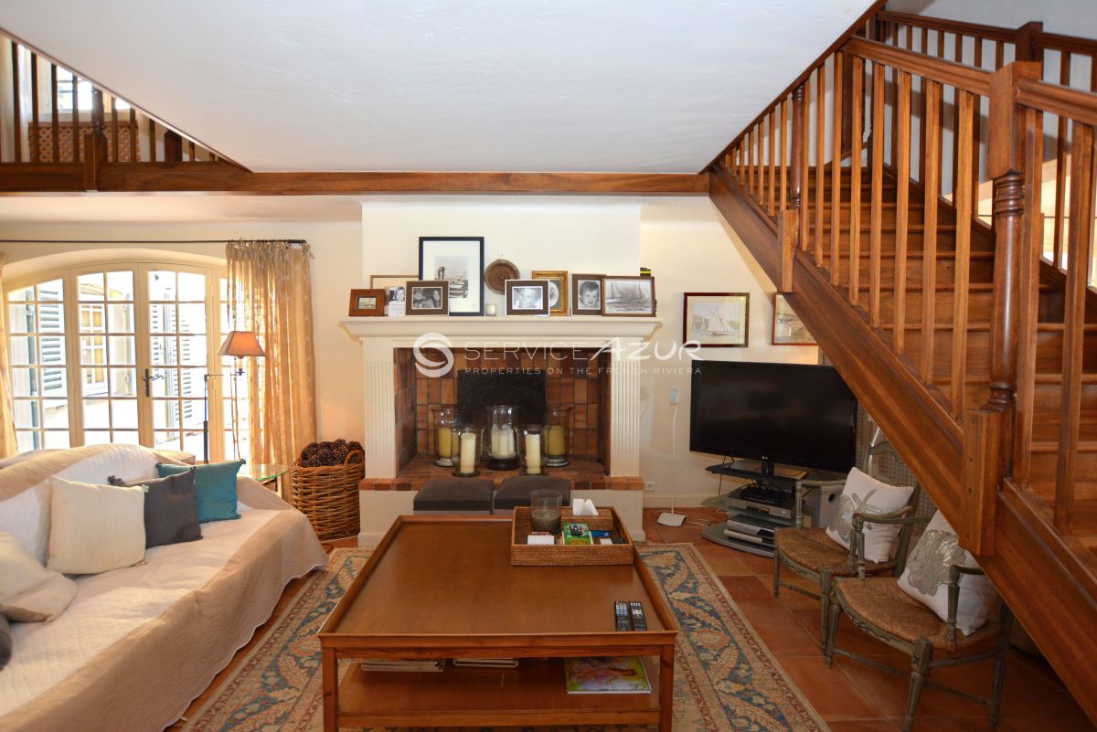 Villa à Saint-Tropez, France, 1 018 m² - image 4